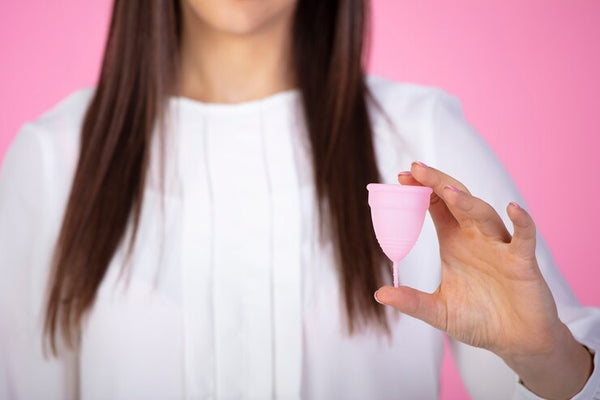 Què és i com funciona la copa menstrual?
